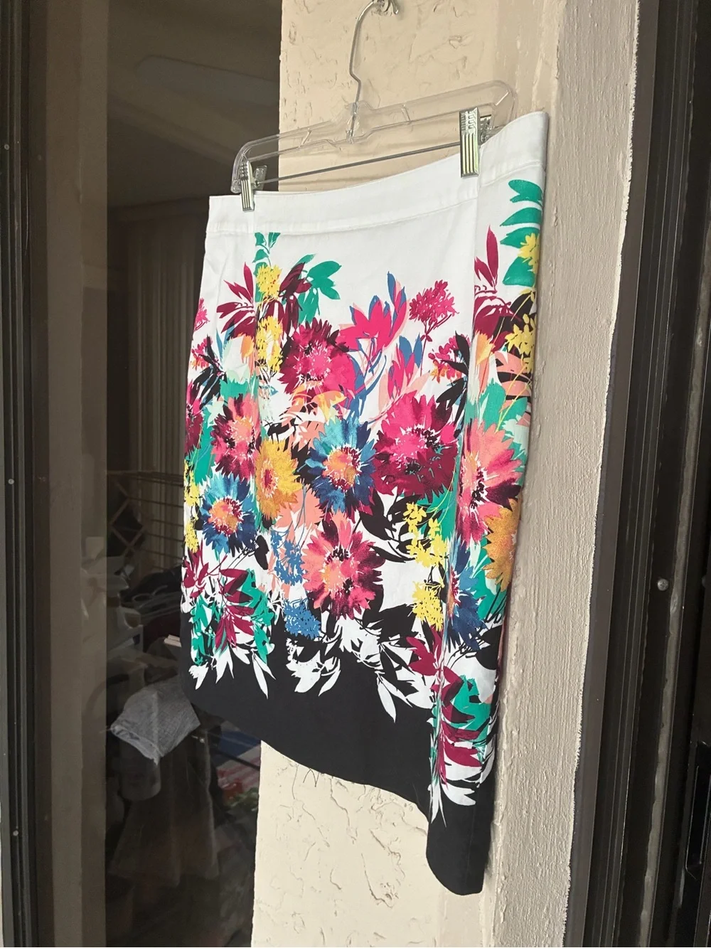 Van Heusen White Floral Pencil Skirt with Multicolor Bouquet - Picture 4 of 8